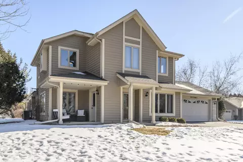 n24w24050 Brandon Oaks #A, Pewaukee, WI 53072