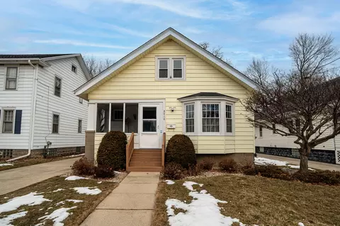 2418 71st, Kenosha, WI 53143