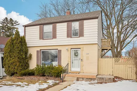 5320 W Melvina, Milwaukee, WI 53216