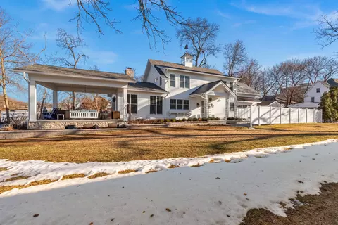 222 E Pleasant, Oconomowoc, WI 53066