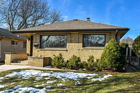 4209 N 71st, Milwaukee, WI 53216