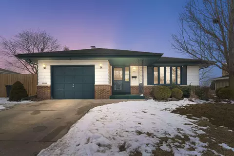 559 Orchard, Burlington, WI 53105