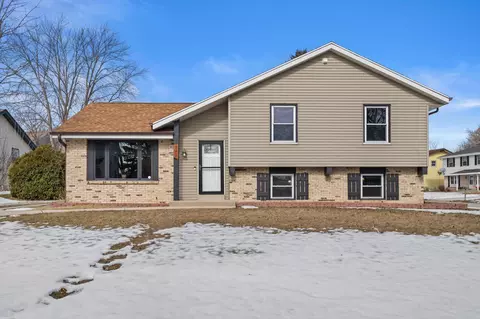 9308 W Goodrich, Milwaukee, WI 53224