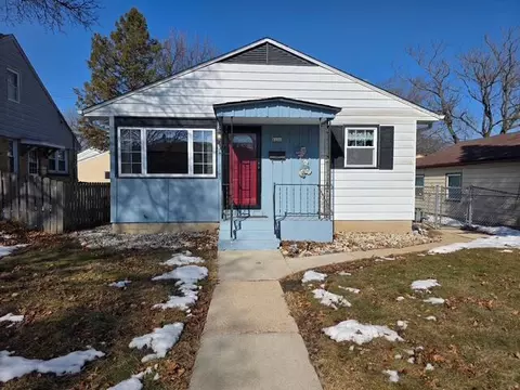 8220 W Keefe, Milwaukee, WI 53222