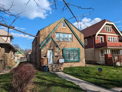 2944 N 48th, Milwaukee, WI 53210