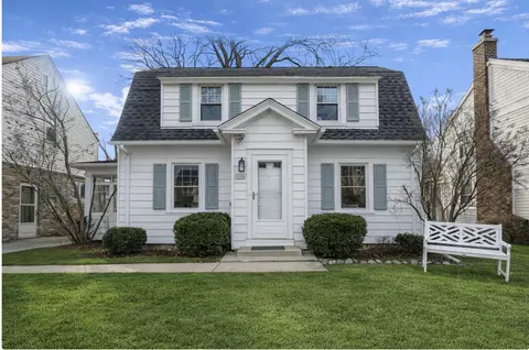 5039 N Woodruff, Whitefish Bay, WI 53217