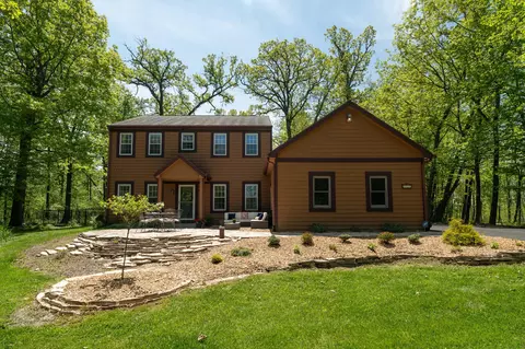 13737 N Lake Shr, Mequon, WI 53097