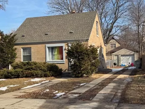 4448 W Leon, Milwaukee, WI 53216
