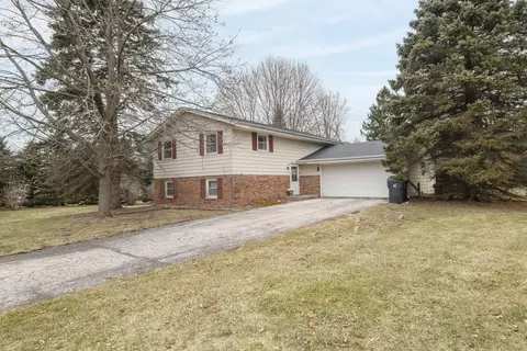 s69w22090 Sonoma, Big Bend, WI 53103
