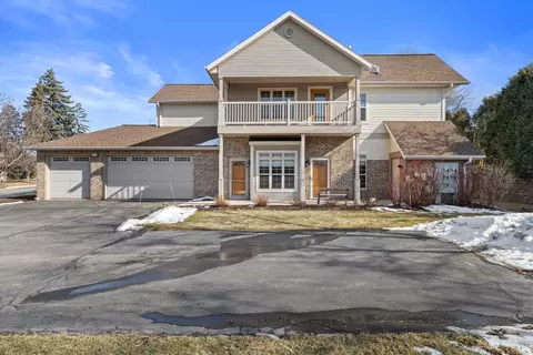 18825 Madeline #D, Brookfield, WI 53045