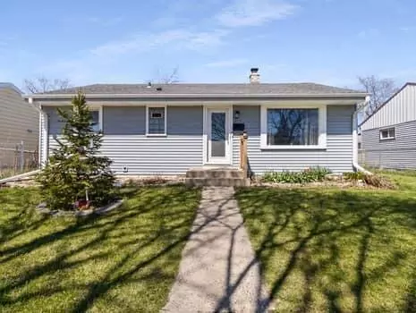 6918 W Grantosa, Milwaukee, WI 53218