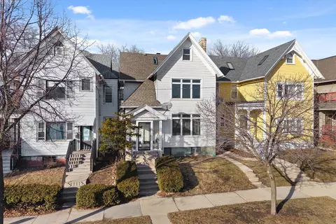 804 E Kewaunee #806, Milwaukee, WI 53202