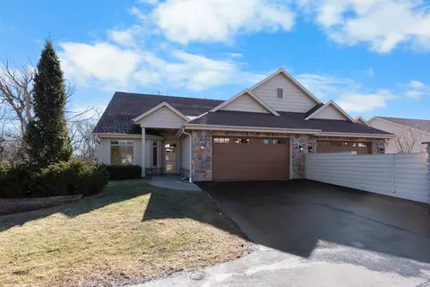w126n7852 Riverview #51, Menomonee Falls, WI 53051