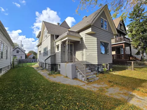 1929 N 18th, Milwaukee, WI 53205