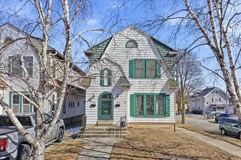 2400 N 56th #2402, Milwaukee, WI 53210