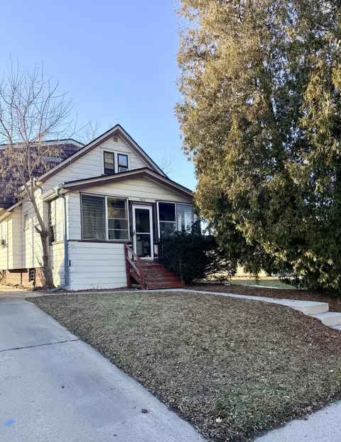 6025 N 35th, Milwaukee, WI 53209