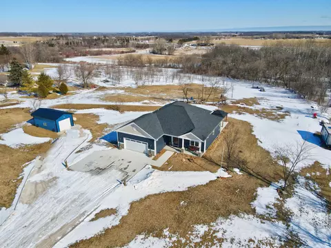 n6195 County Road O J, Plymouth, WI 53073