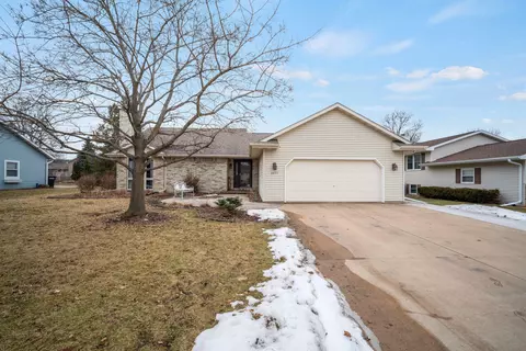 1677 Bernheim, Oshkosh, WI 54904
