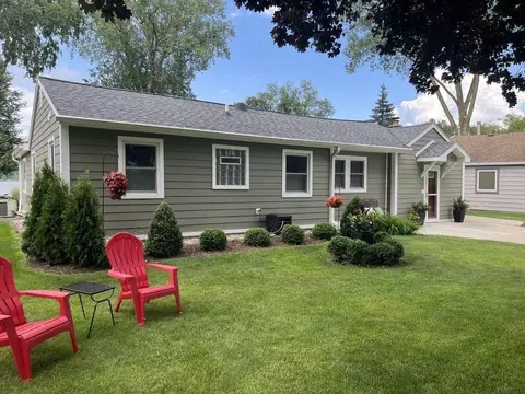 w379s4982 W Pretty Lk, Ottawa, WI 53118