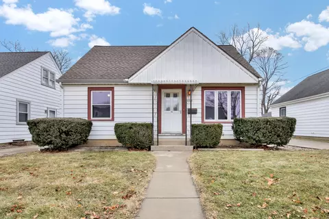 2058 S 87th, West Allis, WI 53227