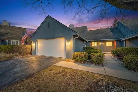 10327 N Savannah, Mequon, WI 53092
