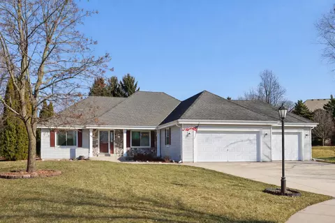 1905 Hunter, Waukesha, WI 53189
