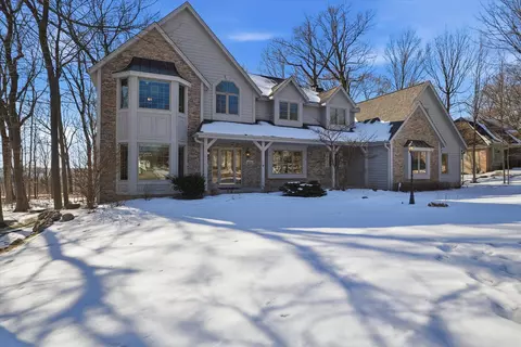1333 Schloemer, West Bend, WI 53095