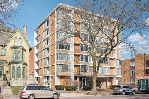 1409 N Prospect #302, Milwaukee, WI 53202