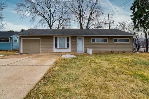 405 W Sugar, Glendale, WI 53217
