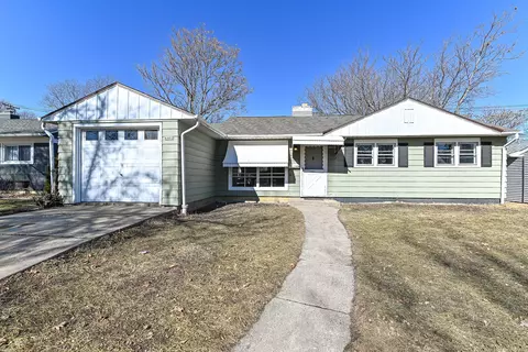 6402 W Bennett, Milwaukee, WI 53219