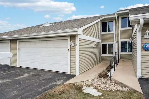 210 Hartford, Hartford, WI 53027