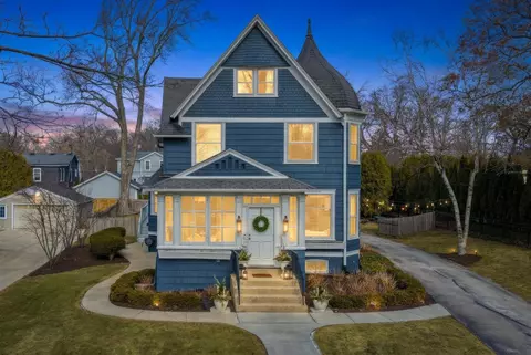 806 E Beaumont, Whitefish Bay, WI 53217
