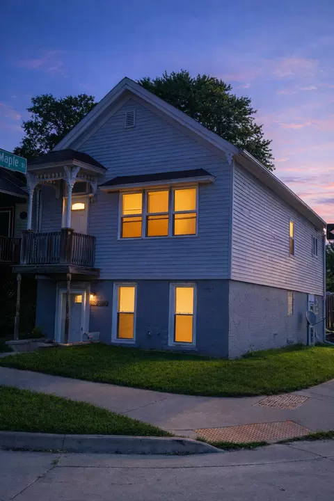 1748 S 4th, Milwaukee, WI 53204