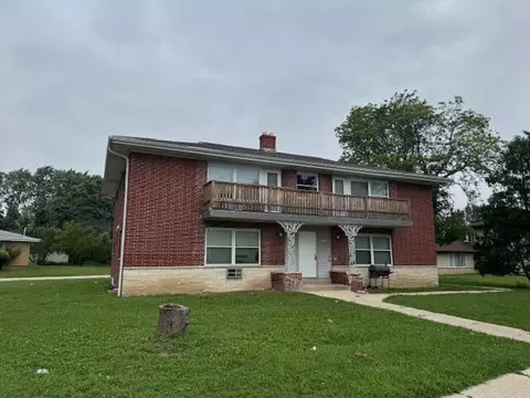 8922 W Villard, Milwaukee, WI 53225