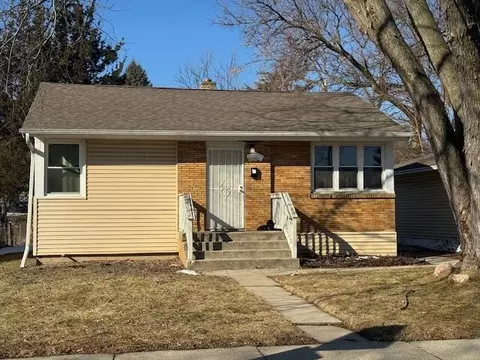 5121 N 47th, Milwaukee, WI 53218