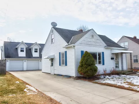 2125 Fairmont, Manitowoc, WI 54220