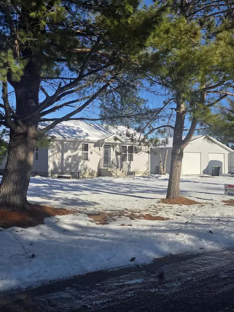 w11072 Peterson Road, Albion, WI 54615