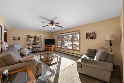 7128 W Kinnickinnic Riv, West Allis, WI 53219