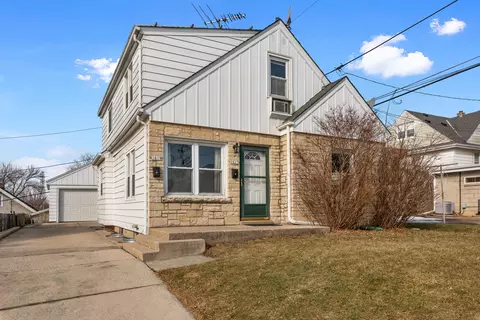 1617 S 95th, West Allis, WI 53214