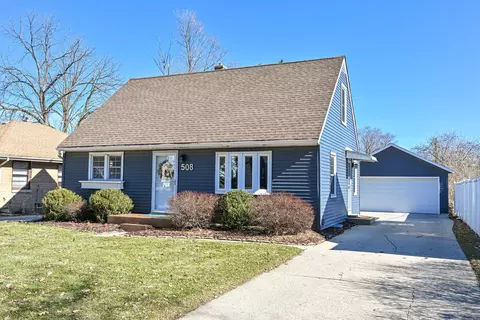 508 N 112th, Wauwatosa, WI 53226