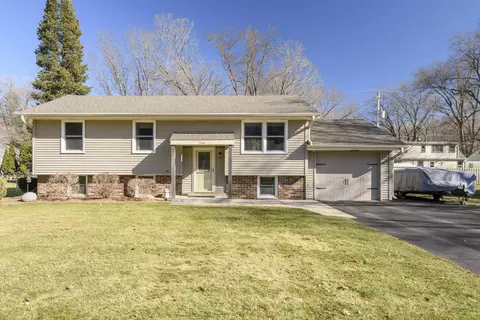 244 Edwards, Dousman, WI 53118