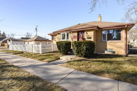 5300 W Euclid, Milwaukee, WI 53219
