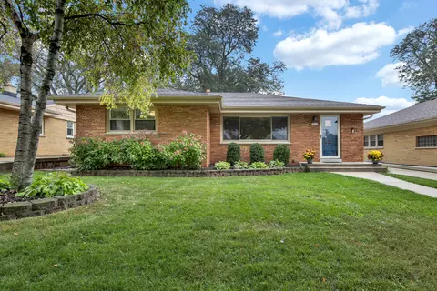 10615 W Woodward, Wauwatosa, WI 53222