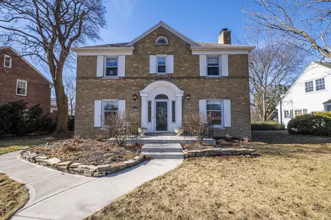 2867 N 72nd, Milwaukee, WI 53210