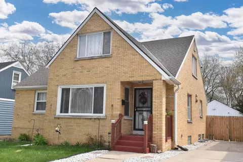 4040 N 11th, Milwaukee, WI 53209