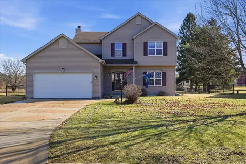 n7716 Maple Ridge Road, Oconomowoc, WI 53066