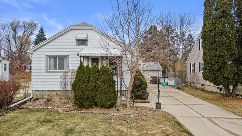 3928 E Birchwood, Cudahy, WI 53110
