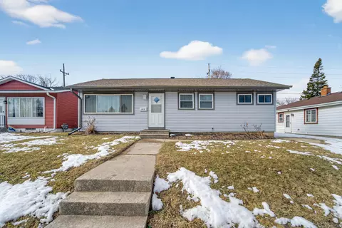 1910 Shoop, Racine, WI 53404
