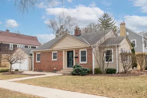 2235 N 83rd, Wauwatosa, WI 53213