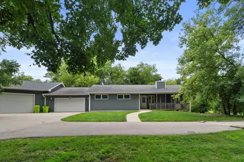 32 S Walworth, Williams Bay, WI 53191